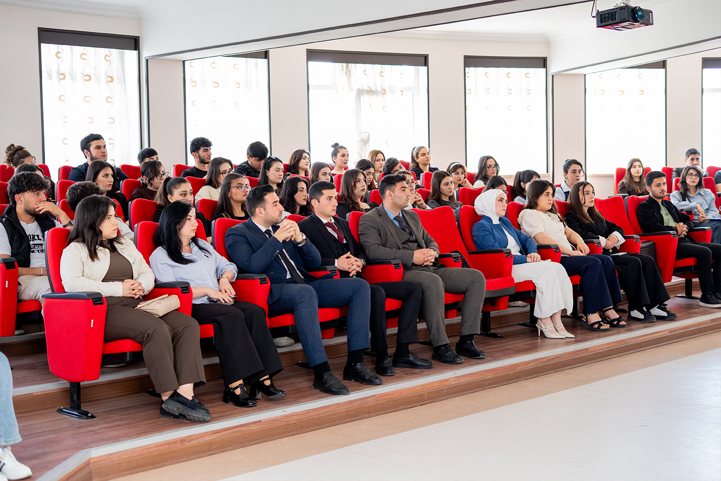 Milli Observatoriya tərəfindən Naxçıvan Dövlət Universitetinin tələbələri üçün master-klaslar təşkil edilib